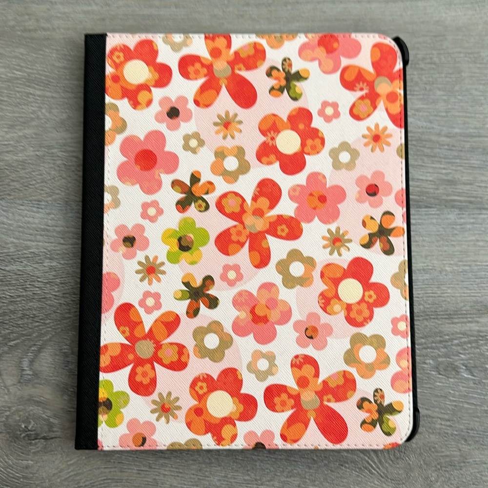 CASETiFY iPad 11in/10.9in Case